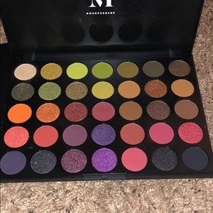 💖BOSS MOOD 35M morphe palette💖